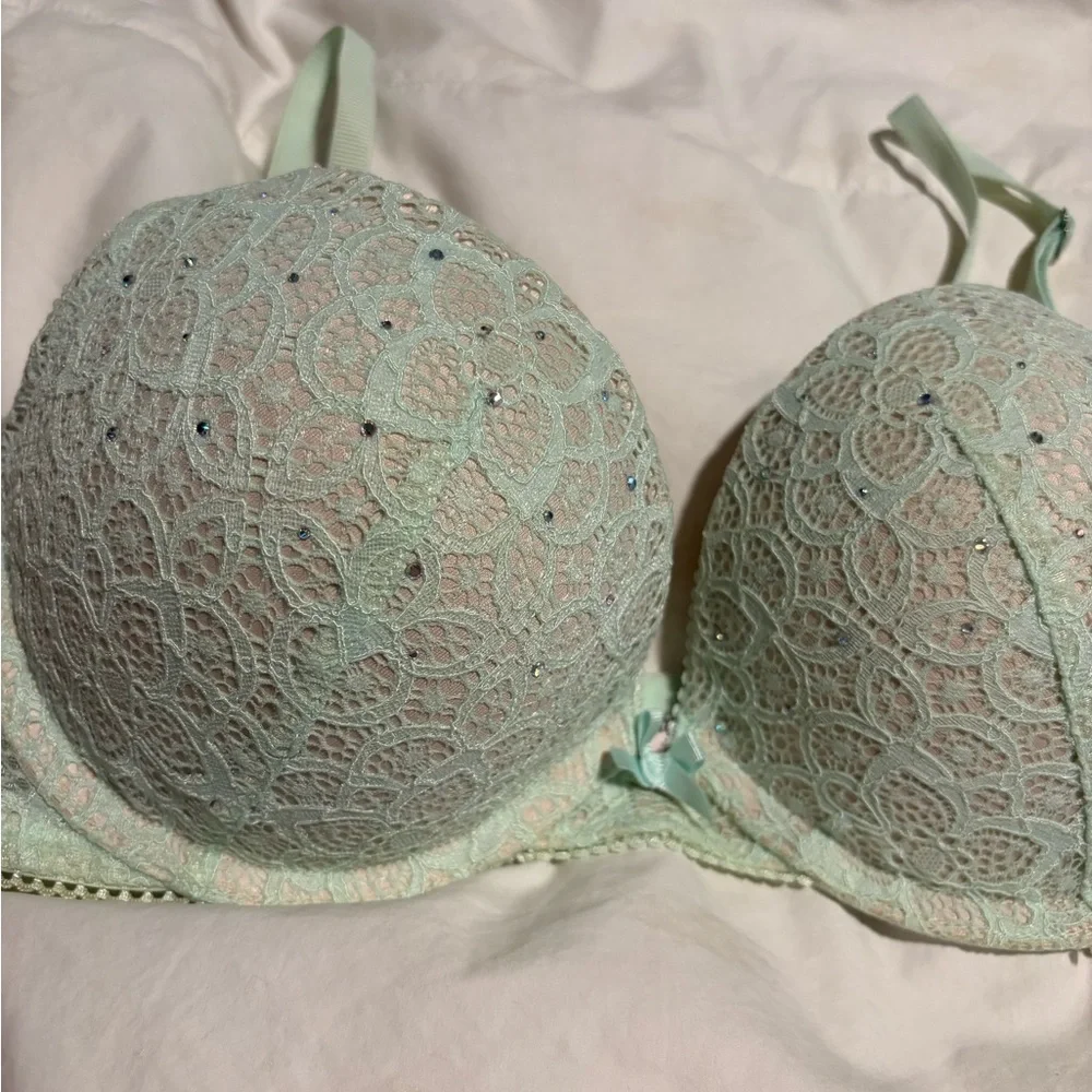 Victoria's Secret Mint Lace Bra - Picture 2 of 4